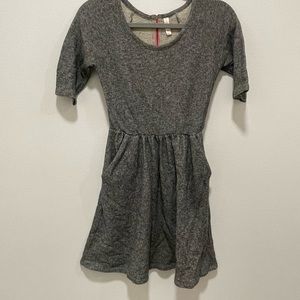 Grey shot sleeve dress with pockets